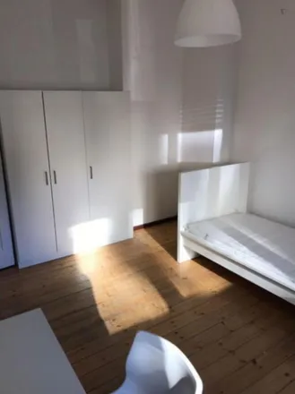 Rent this 2 bed room on Friedrichsbrunner Straße 46 in 12347 Berlin, Germany