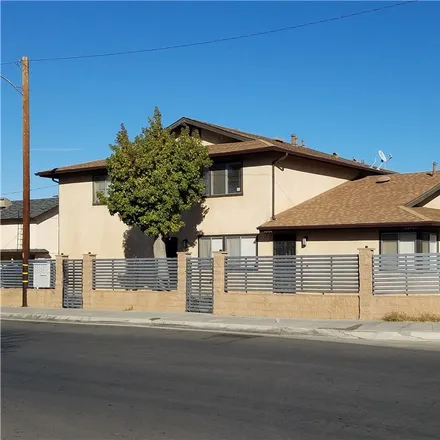 Buy this studio townhouse on 38562 5th Street East in Palmdale, CA 93550