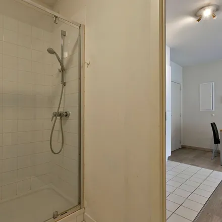 Rent this 1 bed apartment on Avenue de l'Héliport - Helihavenlaan 48 in 1000 Brussels, Belgium