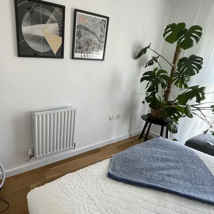 Image 6 - London, N1 7EX, United Kingdom - Apartment for rent