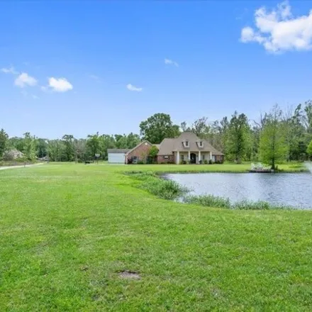 Buy this 5 bed house on 10682 Sims Road in Livingston Parish, LA 70706