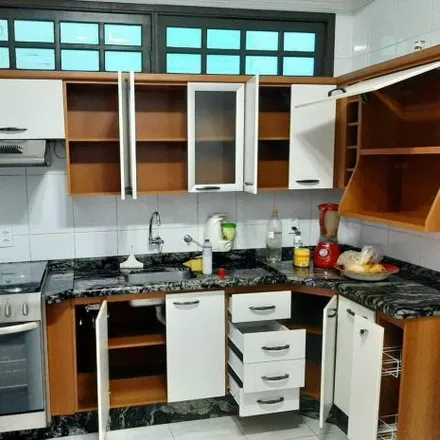 Buy this 3 bed house on Rua Conselheiro Ramalho 63 in Vila Buarque, São Paulo - SP