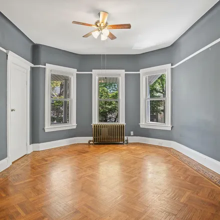 Rent this 3 bed apartment on 810 East 13th Street in New York, NY 11230