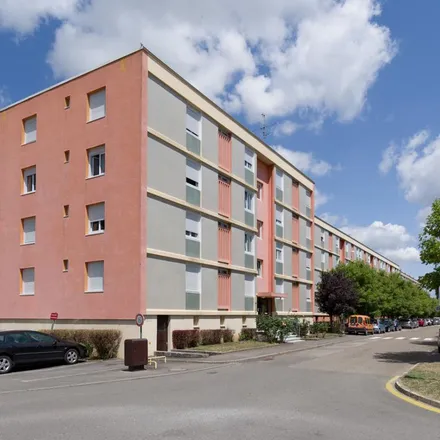 Rent this 4 bed apartment on Quai de Saône in 21130 Auxonne, France