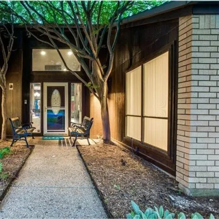 Image 2 - 10100 Morgan Meadow Lane, Dallas, TX 75243, USA - House for rent