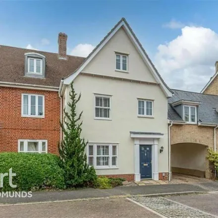 Rent this 5 bed townhouse on Daisy Avenue in Bury St Edmunds, IP32 7GJ
