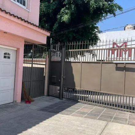 Rent this 3 bed house on Calle Acacias in Tlaltenango, 62170 Cuernavaca