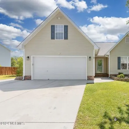 Rent this 3 bed house on unnamed road in Greenbriar, Onslow County