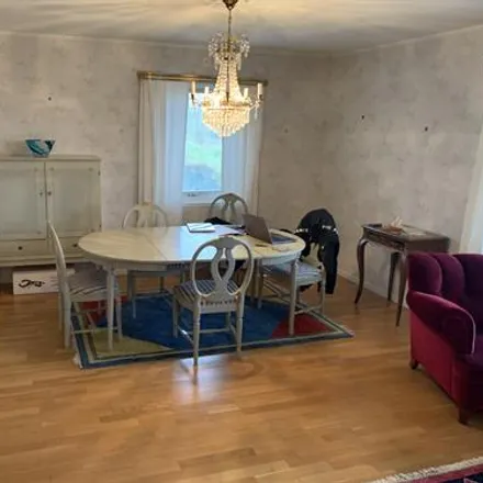 Rent this 6 bed house on Södra Rosenbergsgatan 8C in 426 79 Gothenburg, Sweden