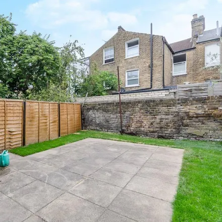 Image 7 - Pellerin Road, London, N16 8UT, United Kingdom - House for rent