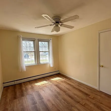 Image 3 - 37 Sunset Drive, Northborough, MA 01581, USA - Apartment for rent