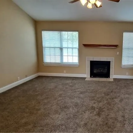 Image 4 - 810 Southwest Navajo Drive, Bentonville, AR 72712, USA - House for rent