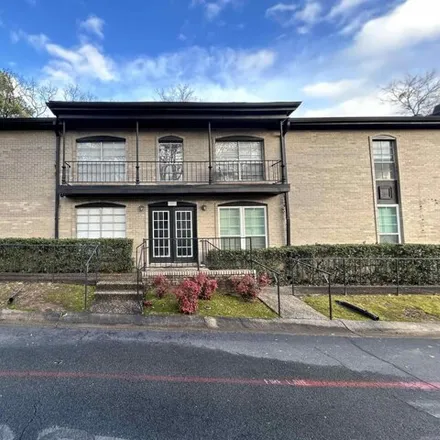 Rent this 3 bed condo on 1617 North Bryant Street in Little Rock, AR 72207