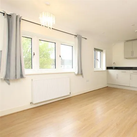 Rent this 2 bed apartment on Brookfield Park in Bath, BA1 4JE