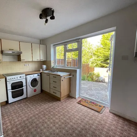 Image 5 - Ormsby Close, Luton, LU1 3SN, United Kingdom - Duplex for rent