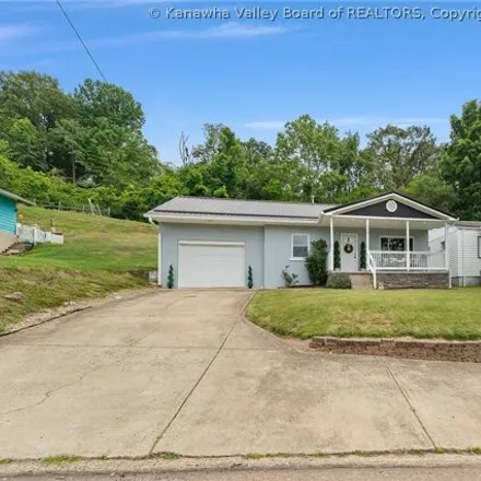 Image 2 - 118 Oak St, Dunbar, West Virginia, 25064 - House for sale