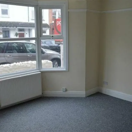 Image 7 - unnamed road, Southend-on-Sea, SS1 1QH, United Kingdom - Apartment for rent
