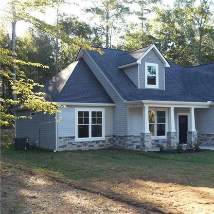 Buy this 3 bed house on 1570 Fort Hill Drive in Wexford, Oconee County