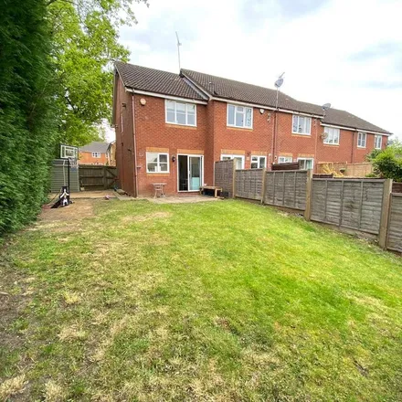 Image 4 - Dunford Place, Binfield, RG42 4UJ, United Kingdom - Townhouse for rent