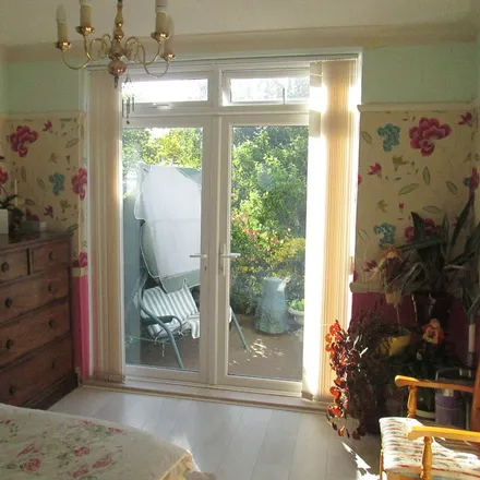 Rent this 1 bed house on London in Purley, GB