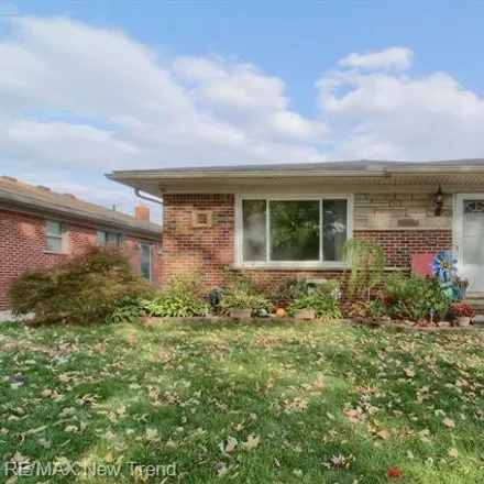 Buy this 3 bed house on 4007 Katherine Street in Dearborn Heights, MI 48125