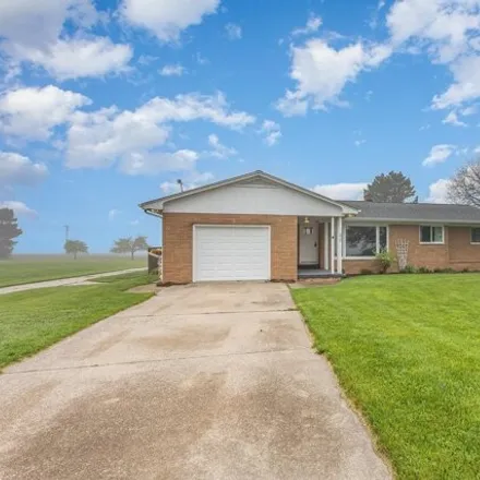 Buy this 3 bed house on 319 South Tuscola Road in Portsmouth Township, MI 48708