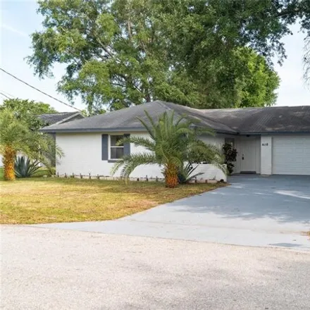 Buy this 3 bed house on 4134 Sunny View Drive in Polk County, FL 33813