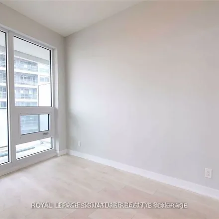 Image 7 - 2221 Yonge, 2221 Yonge Street, Old Toronto, ON M4S 2B2, Canada - Apartment for rent