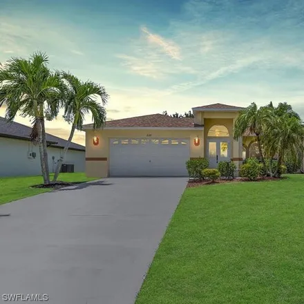 Image 3 - 2117 Southwest 28th Street, Cape Coral, FL 33914, USA - House for sale