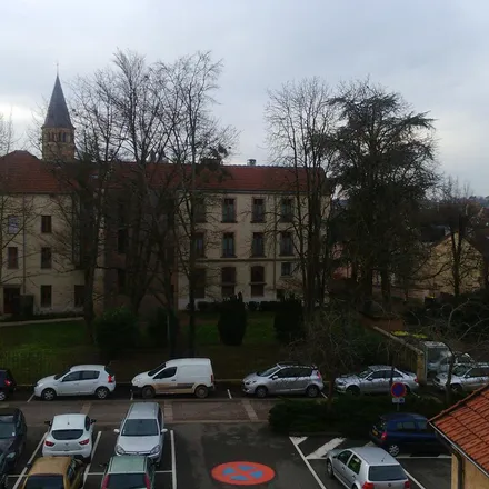 Rent this 1 bed apartment on 35 Route de Mouillargues in 71600 Paray-le-Monial, France