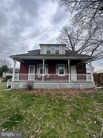 Rent this 3 bed house on Mill Street in Burlington City, NJ 08016
