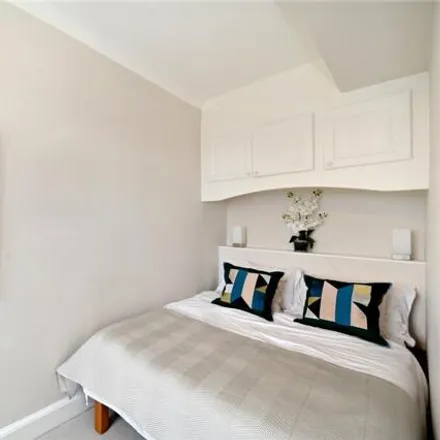 Image 3 - Grove Hall Court, 80-205 Hamilton Drive, London, NW8 9BQ, United Kingdom - Loft for rent