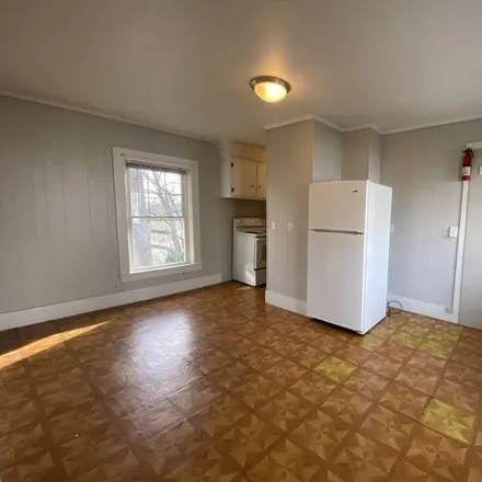 Image 3 - 193 Hillside Road, Southbridge, MA 01550, USA - Apartment for rent