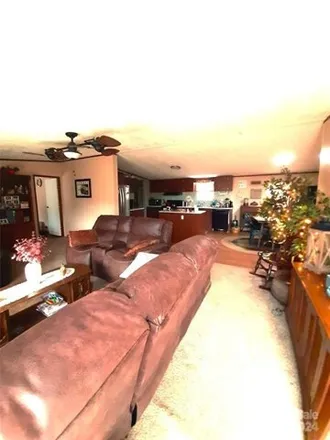 Image 5 - 3132 Bear Trail Drive, Caldwell County, NC 28645, USA - Apartment for sale