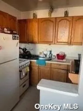 Image 4 - 20 Wendell Street, Village of Hempstead, NY 11550, USA - Apartment for sale