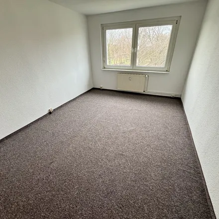 Image 5 - Schulstraße 2, 06179 Teutschenthal, Germany - Apartment for rent