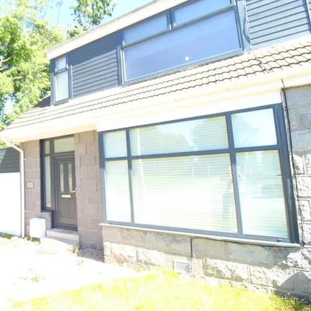 Rent this 3 bed duplex on Kinaldie Crescent in Aberdeen City, AB15 8HX