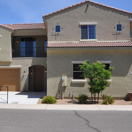 Rent this 4 bed townhouse on Southern Sunset Plaza in South Country Club Drive, Mesa