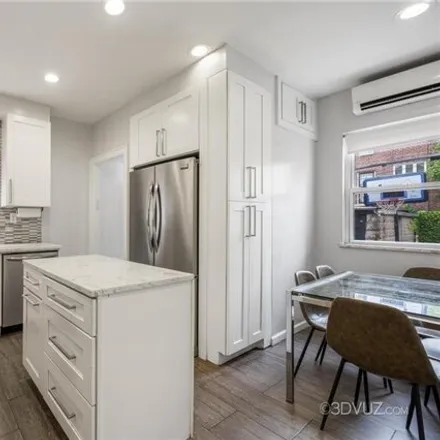 Image 9 - 1625 Ryder St, Brooklyn, New York, 11234 - House for sale