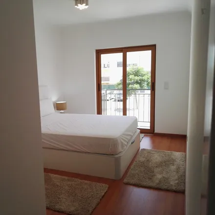 Rent this 2 bed apartment on Av João Paulo II (Pça Gama Pinto) in Praça Gama Pinto, 2720-046 Águas Livres