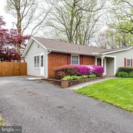 Rent this 3 bed house on 24 Queens Way in Brookbend, New Castle County