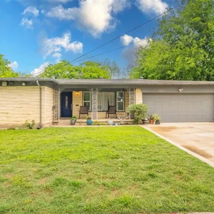 Buy this 3 bed house on 3315 Tooms Street in Dallas, TX 75227