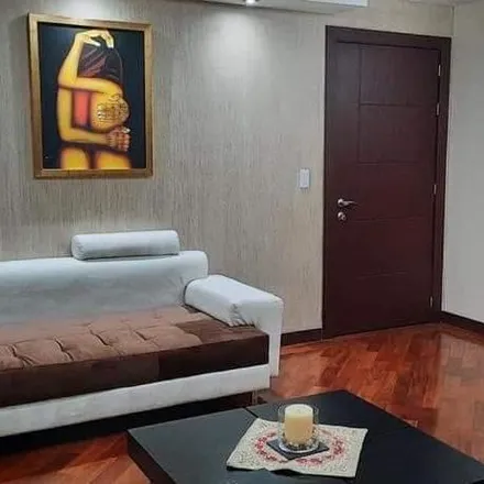 Rent this 2 bed apartment on Edificio Austria in Austria N34-155, 170504