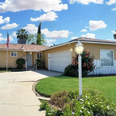 Buy this 3 bed house on 1209 Rodgers Road in Hanford, CA 93230