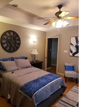 Rent this 6 bed house on Thibodaux