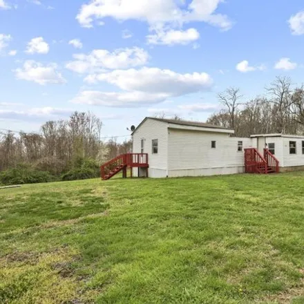 Buy this 2 bed house on Lookout Road Southwest in Madison Township, OH 43130