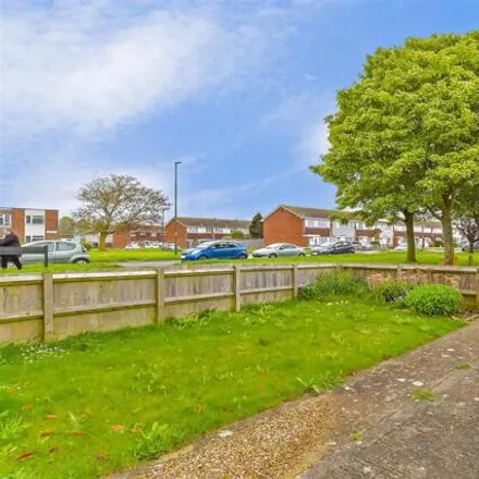 Buy this 3 bed house on Clun Road in Littlehampton, BN17 7EQ
