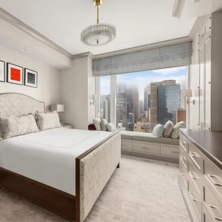 Image 6 - 252 East 57th Street, New York, NY 10022, USA - Condo for sale