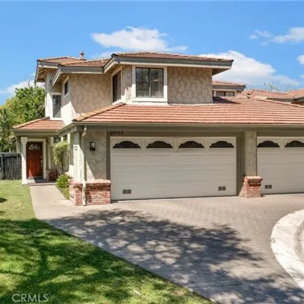 Rent this 3 bed townhouse on 5400 Forest Cove Lane in Agoura Hills, CA 91301