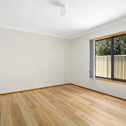 Rent this 3 bed apartment on 274 Gladstone Avenue in Mount Saint Thomas NSW 2500, Australia